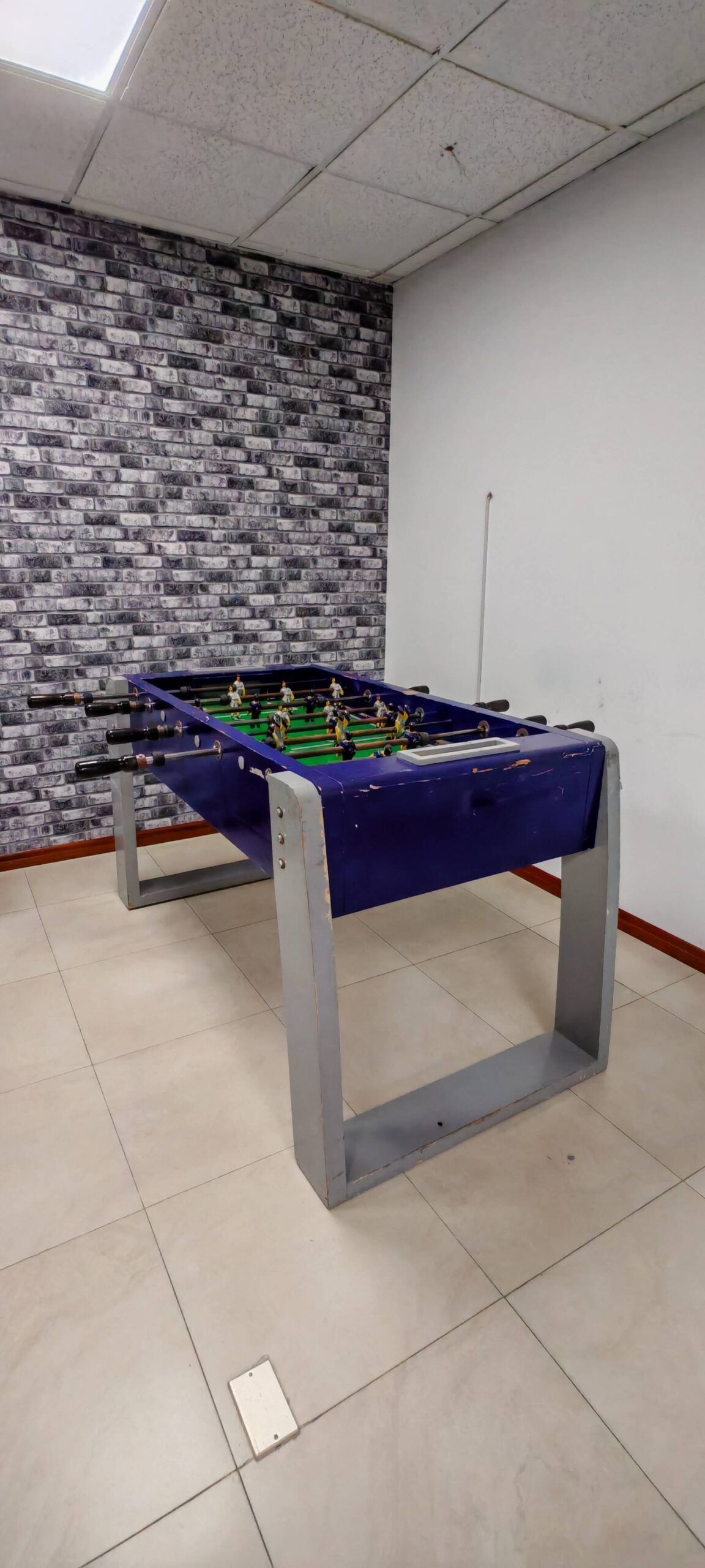 Futbolín-beneficios trabaja con nosotros